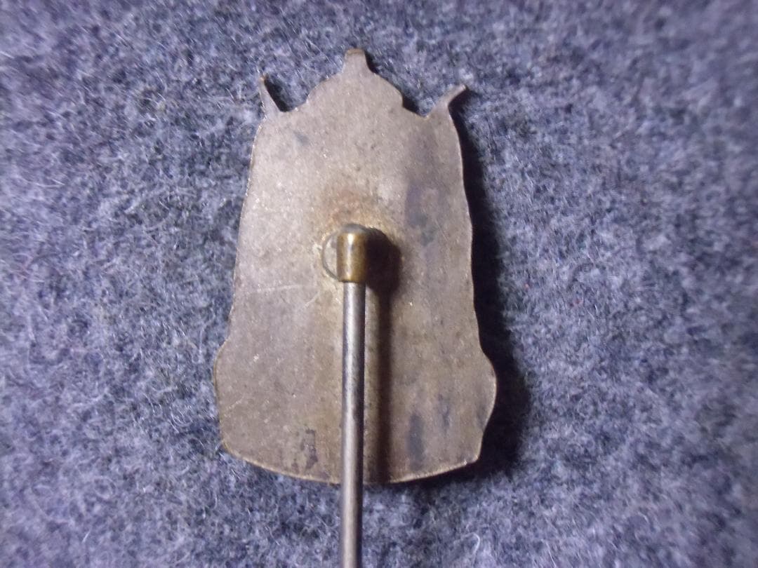 ＧＢイギリス軍/英軍＊～１９５２年ランカシャー連隊ＰＷ志願兵メンバーピン（実物）