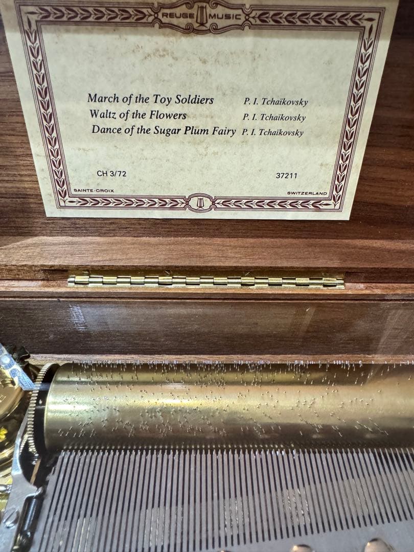 スイス製手巻きオルゴール チャイコフスキー