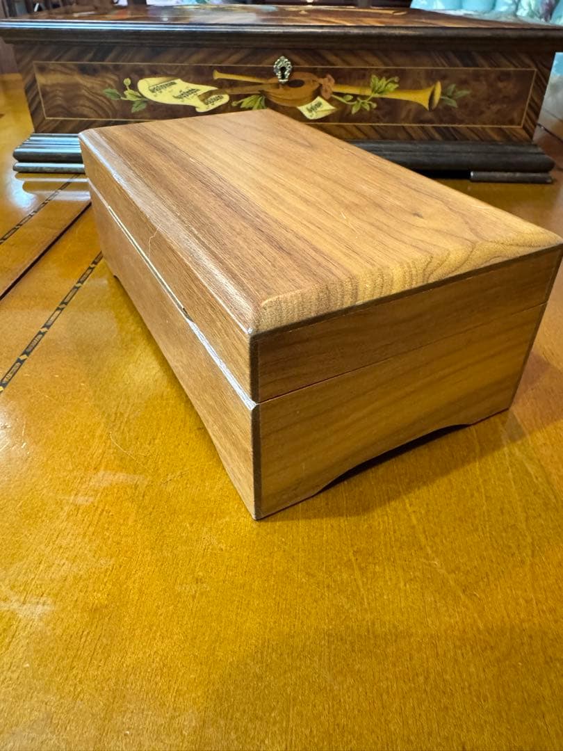 スイス製手巻きオルゴール チャイコフスキー