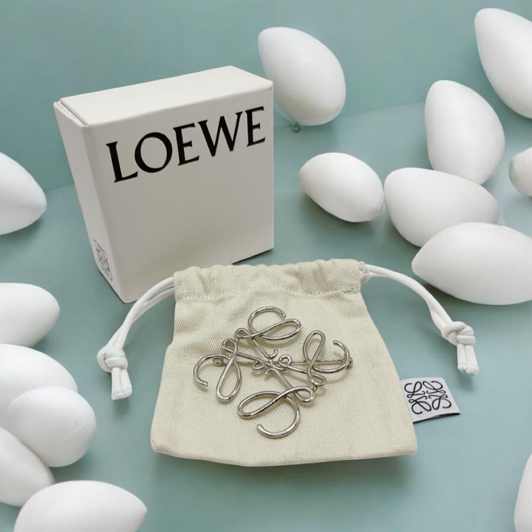 美品✨【LOEWE】 ロエベ アナグラム ブローチ 正規　箱・保存袋あり