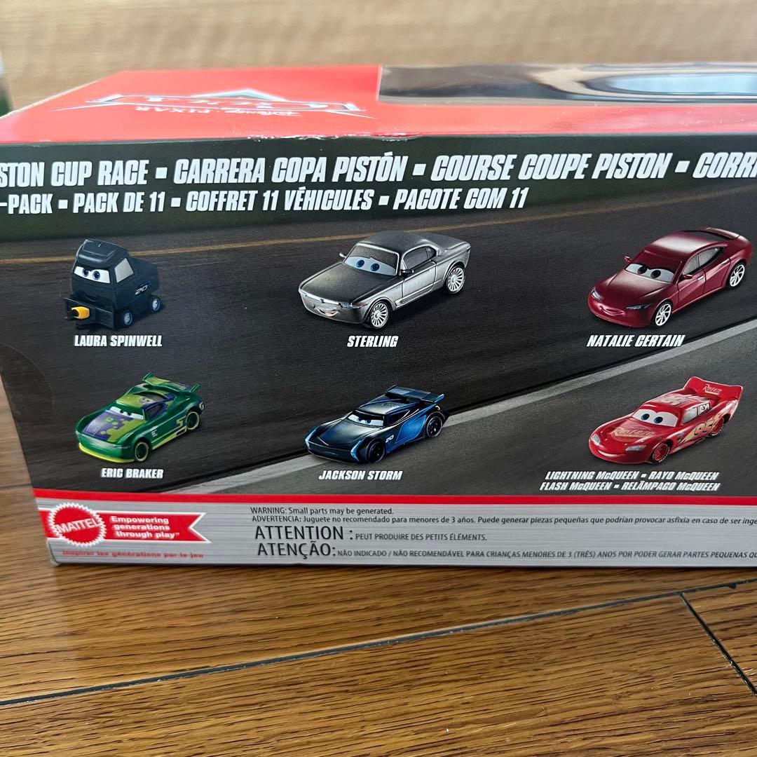 箱付　アメリカ購入　カーズ　11台セット　クロスロード　日本未発売　マテル