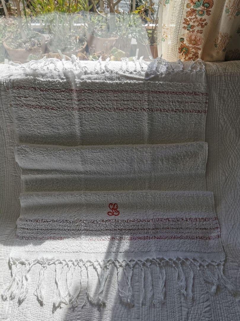 アンティークフランス レッドラインボーダー モノグラム刺繍Ｌ ふっくらバスタオル