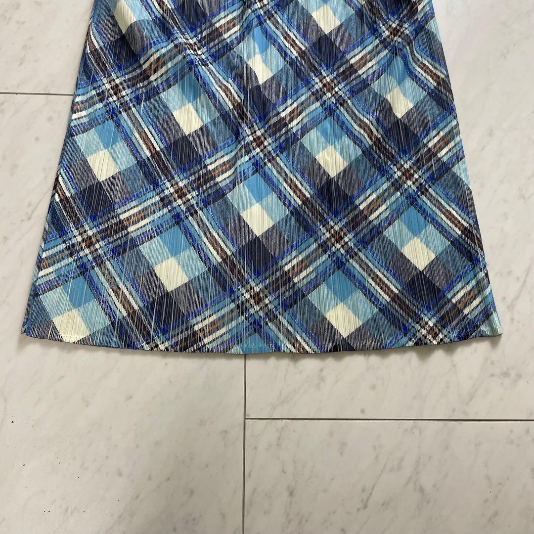 プリーツプリーズ イッセイミヤケ ショートスカート 膝丈 チェック総柄 ブルー系
