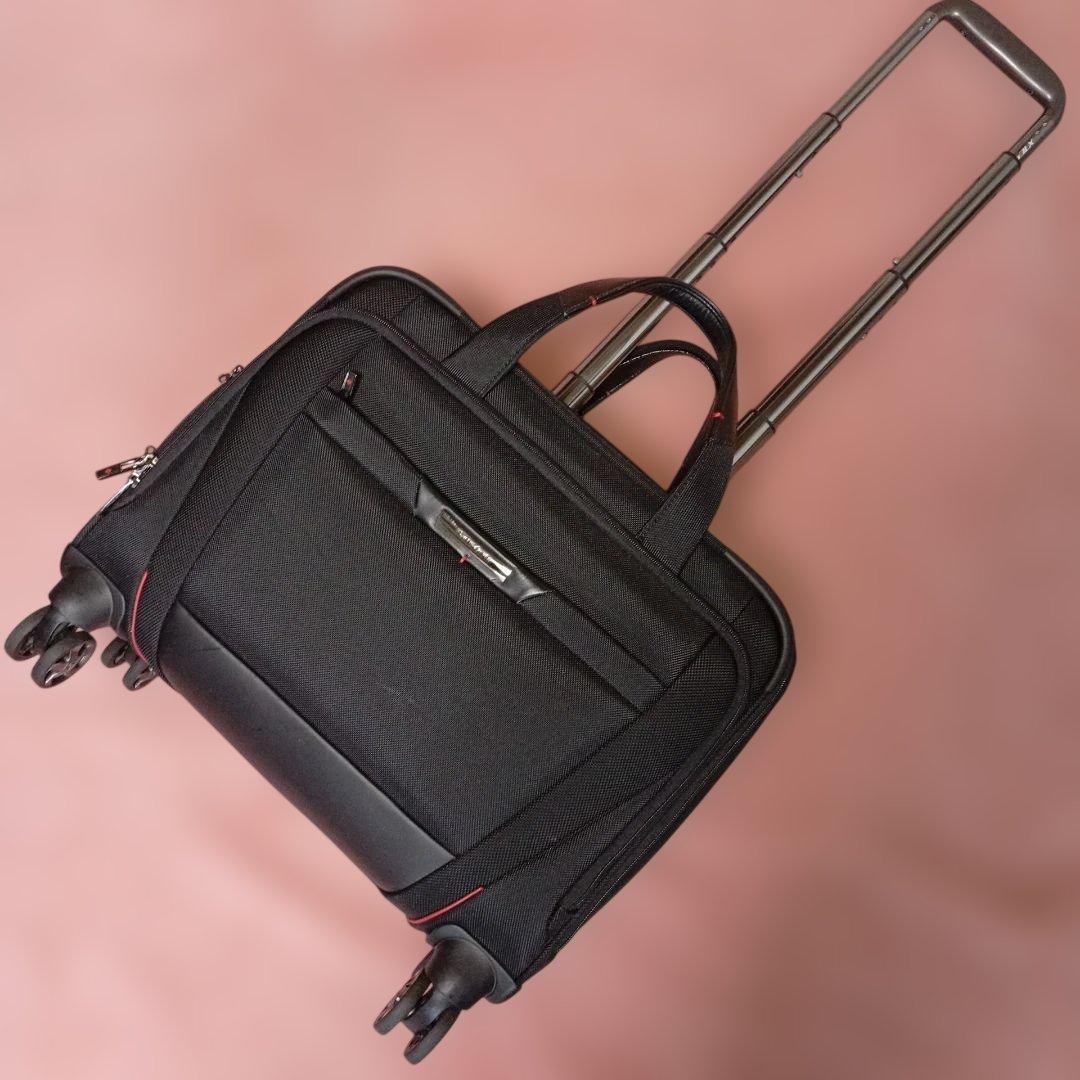 サムソナイト プロデラックス 5 スピナー トート 15.6 スーツケース 4輪