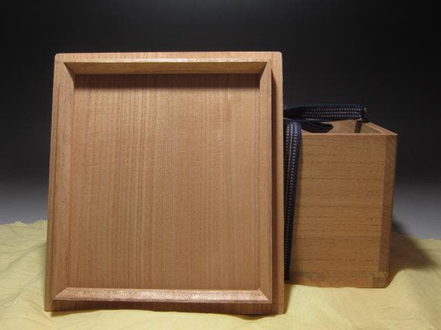 【1/26までセール】☆　若尾利貞　黄瀬戸茶碗　味わい深い一品です☆y262