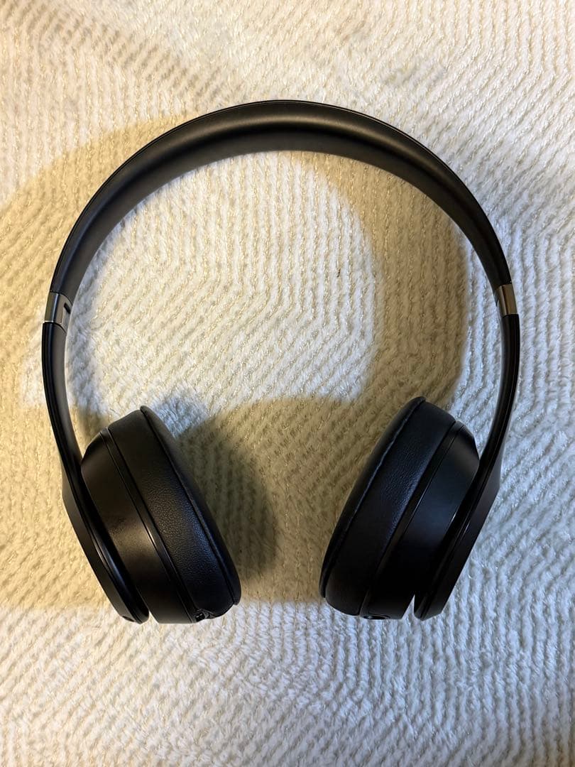 ヘッドホン Beats Solo 4 Black