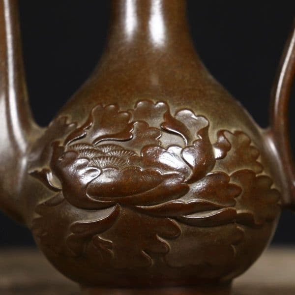 銅器 牡丹高把壺 徳利 装飾品 工芸品 置物
