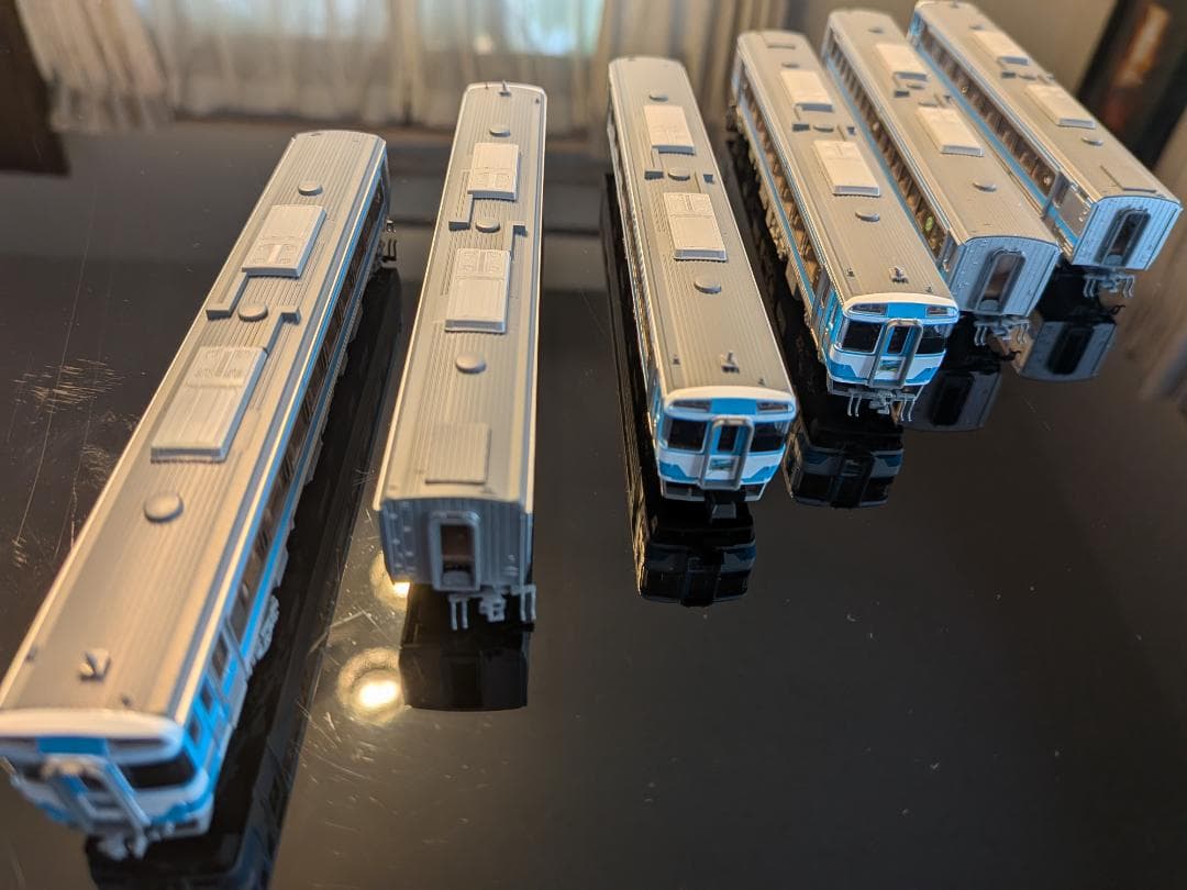 ぷ*ん様 TOMIX JR 185系特急ディーゼルカー 基本+増結セット（計6両