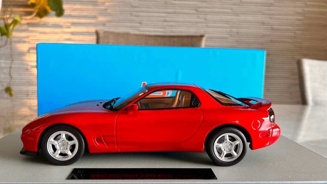タイムセールマツダRX7 1994 赤 1/18 LS-COLLECTIBLES
