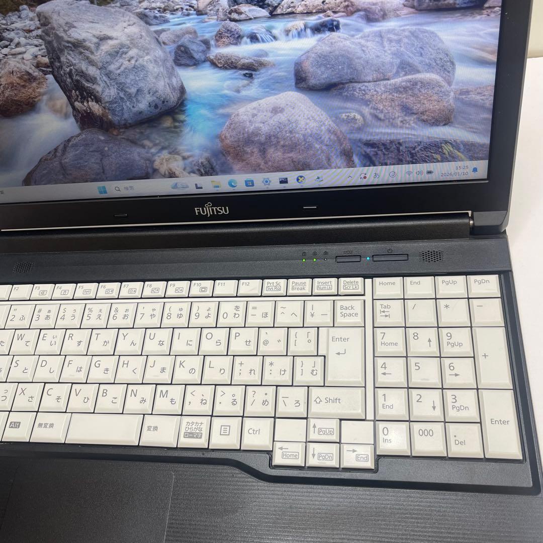 #765 富士通 Lifebook A748/TX i5-8250U 8GB