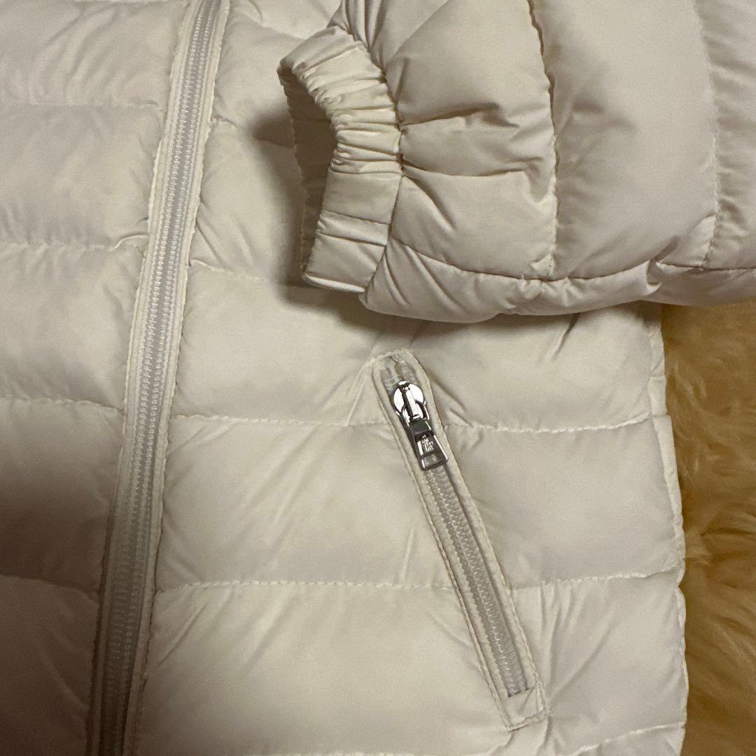 シリアル確認済み2Aモンクレール フード付きホワイトダウンコート　92