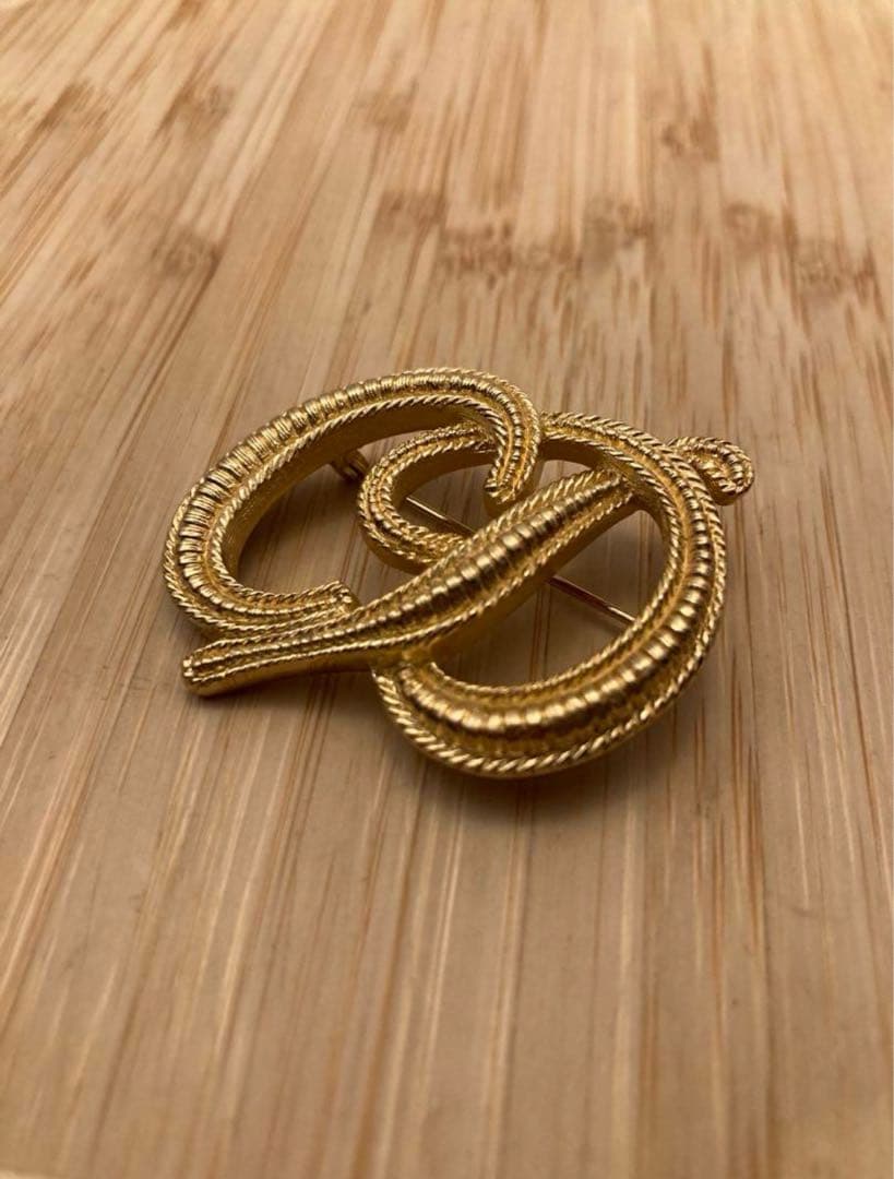 ディオールブローチ美品激安