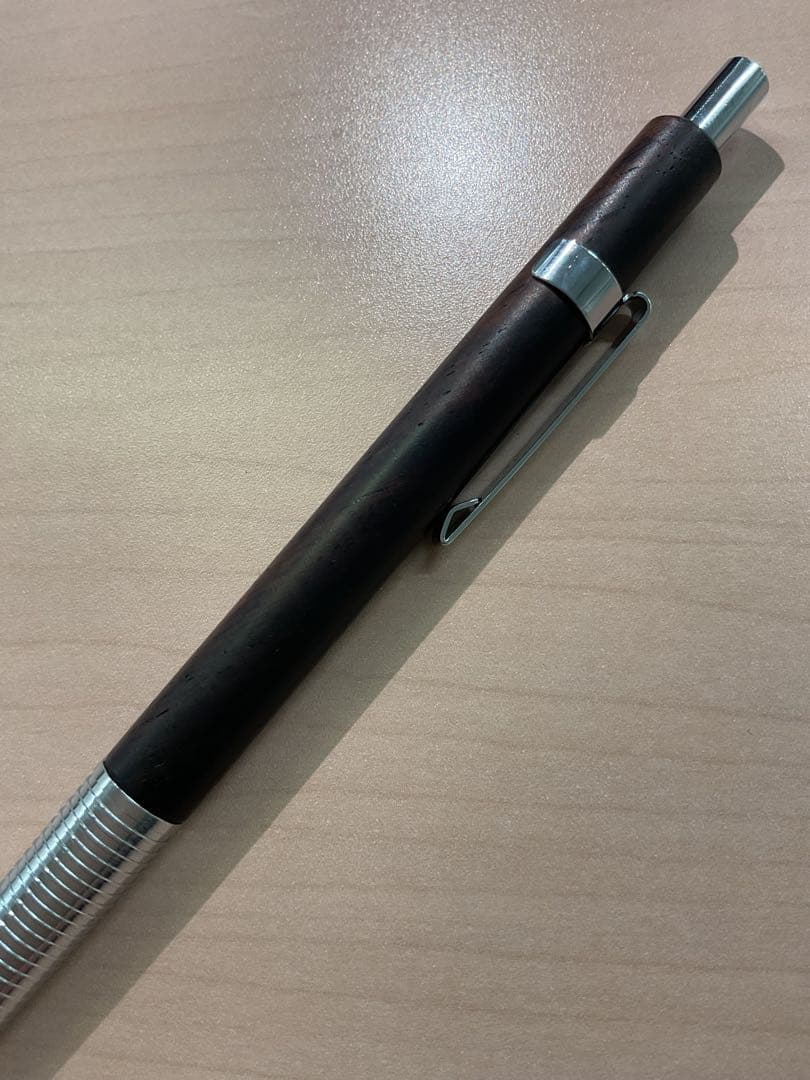 「1/28まで出品」2本まとめ売り