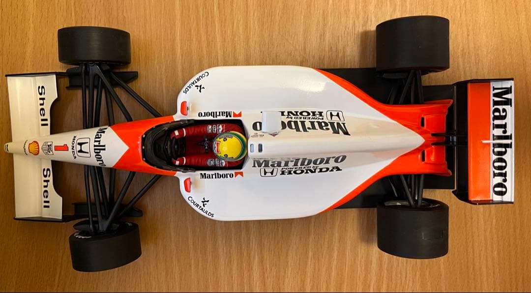 ミニチャンプス 1/18 マクラーレンMP4/6 セナ Marlboro仕様