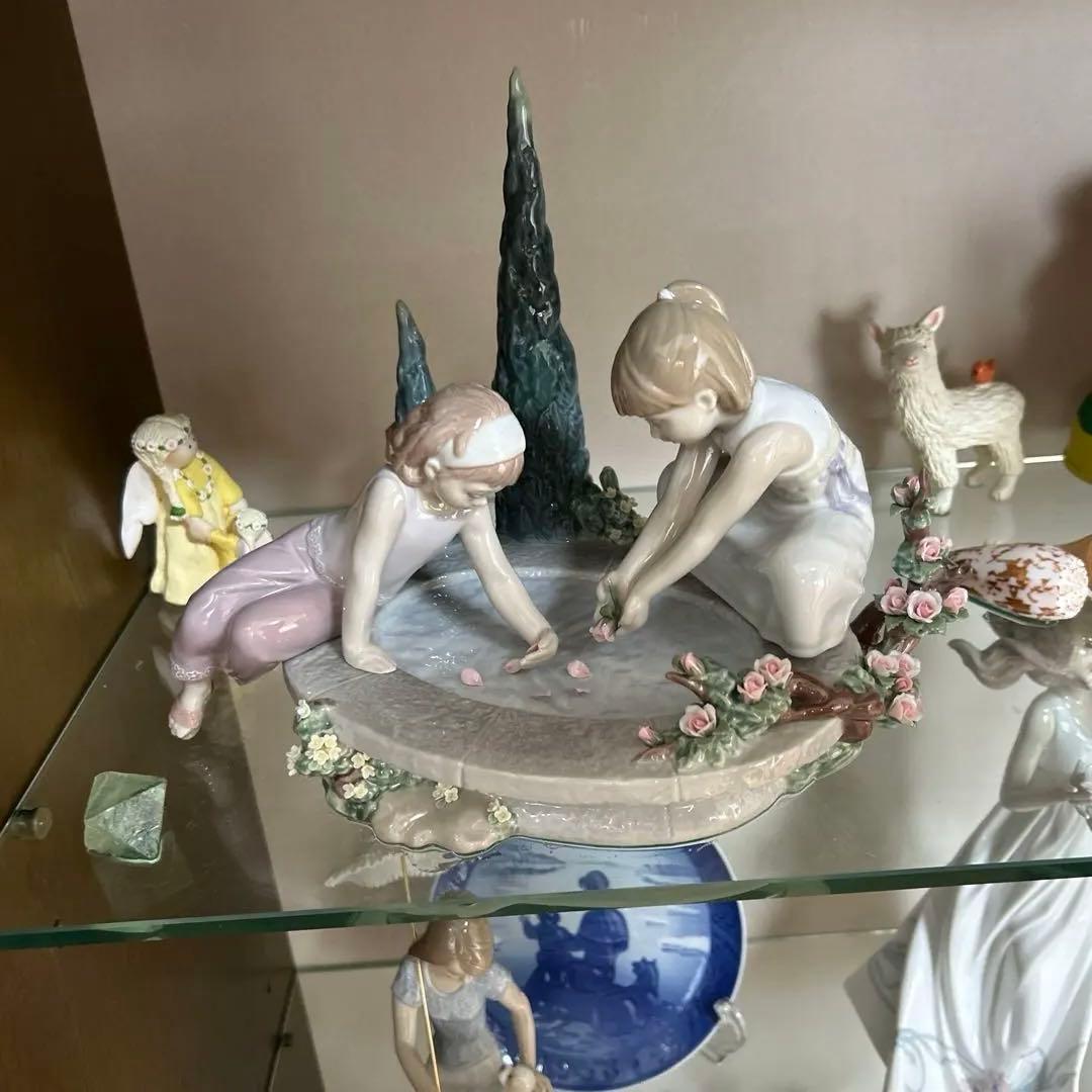 リヤドロ　箱付き　少女　陶器製 子供 置物 希少美品