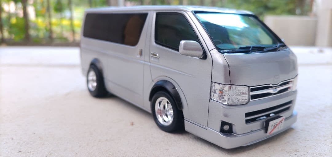 アオシマ1/24 ザ・チューンドカー ホットロッド風 ハイエース完成品