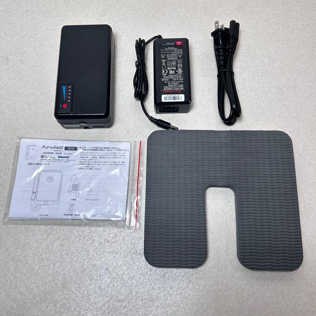 【美品】乗れるスーツケース　Airwheel SE3S ピンク(正規品)