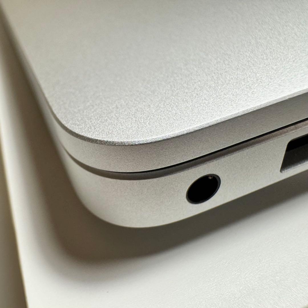 Surface Laptop 7 【16GBメモリ／256GB SSD】