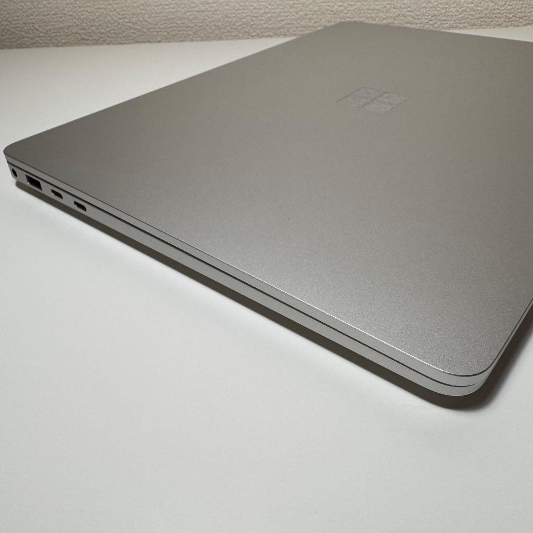 Surface Laptop 7 【16GBメモリ／256GB SSD】