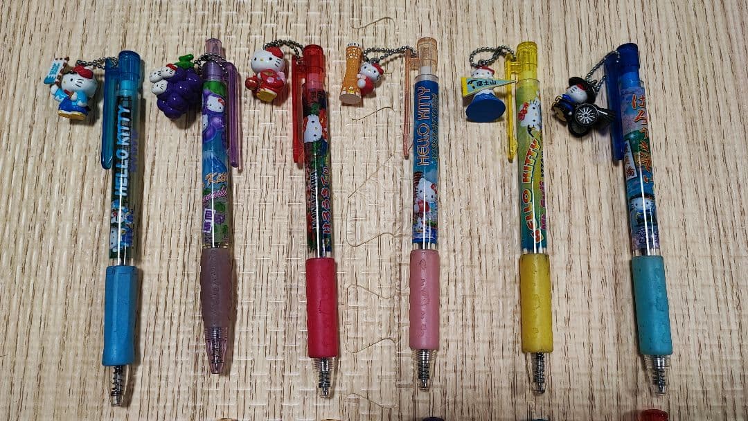 ハローキティ ストラップ付きボールペンセット 12本