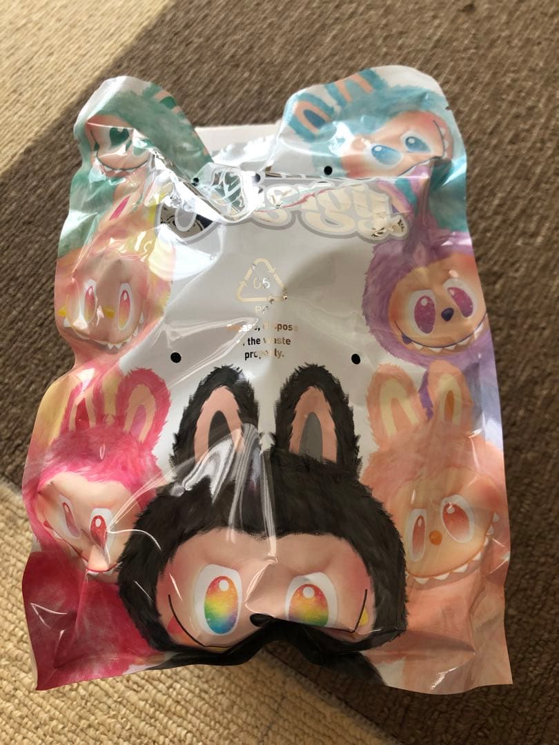 ラブブポップマート ザ モンスターズ ぬいぐるみペンダント