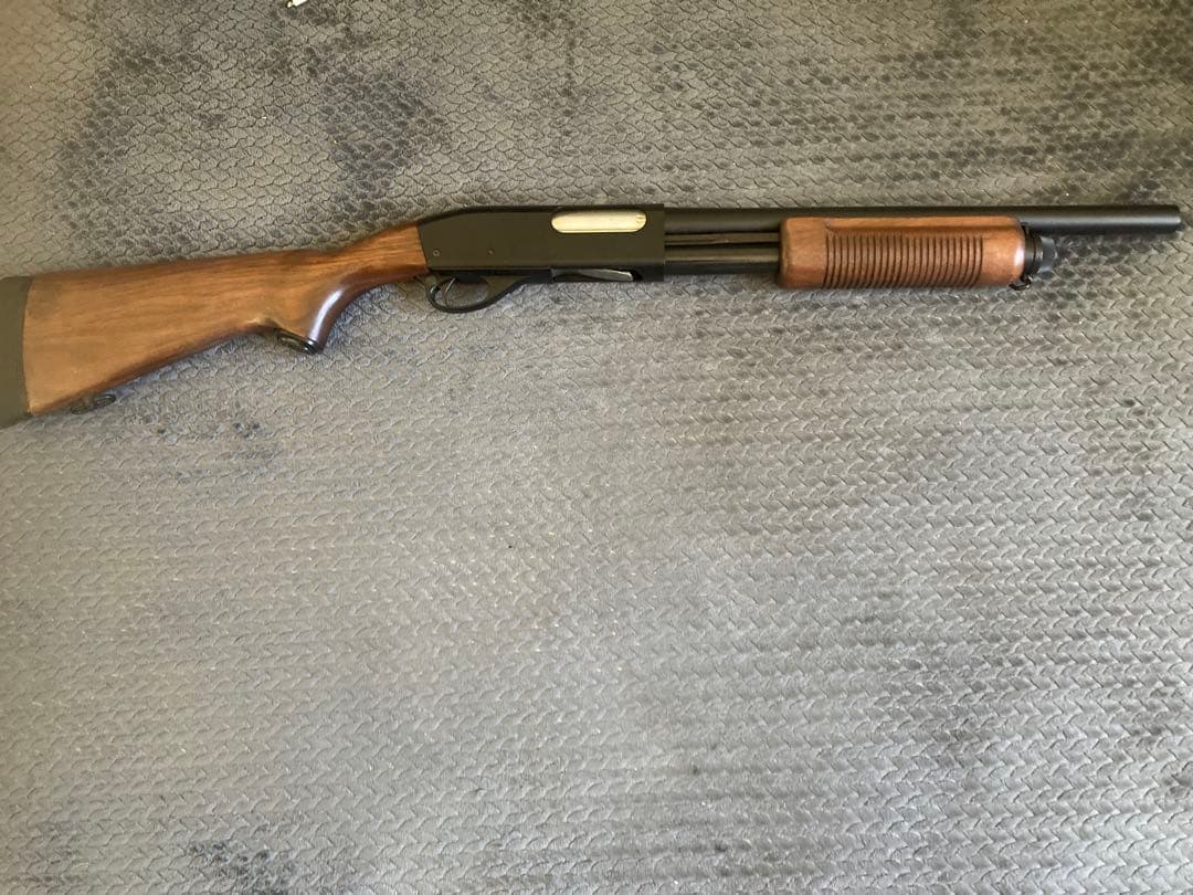 サ*り様 マルゼンM870ウッドストックバージョン中古美品