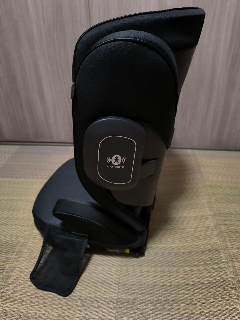 【新品未使用】ApricaライドクルーISOFIXAB ジュニアシート ブラック