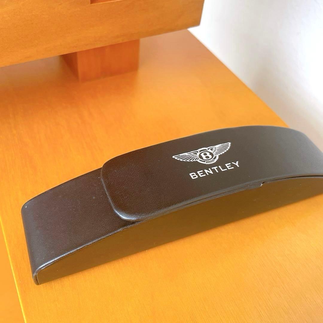 ☆未使用☆BENTLEY ホワイト ×シルバーカラー　ボールペン ケース付き