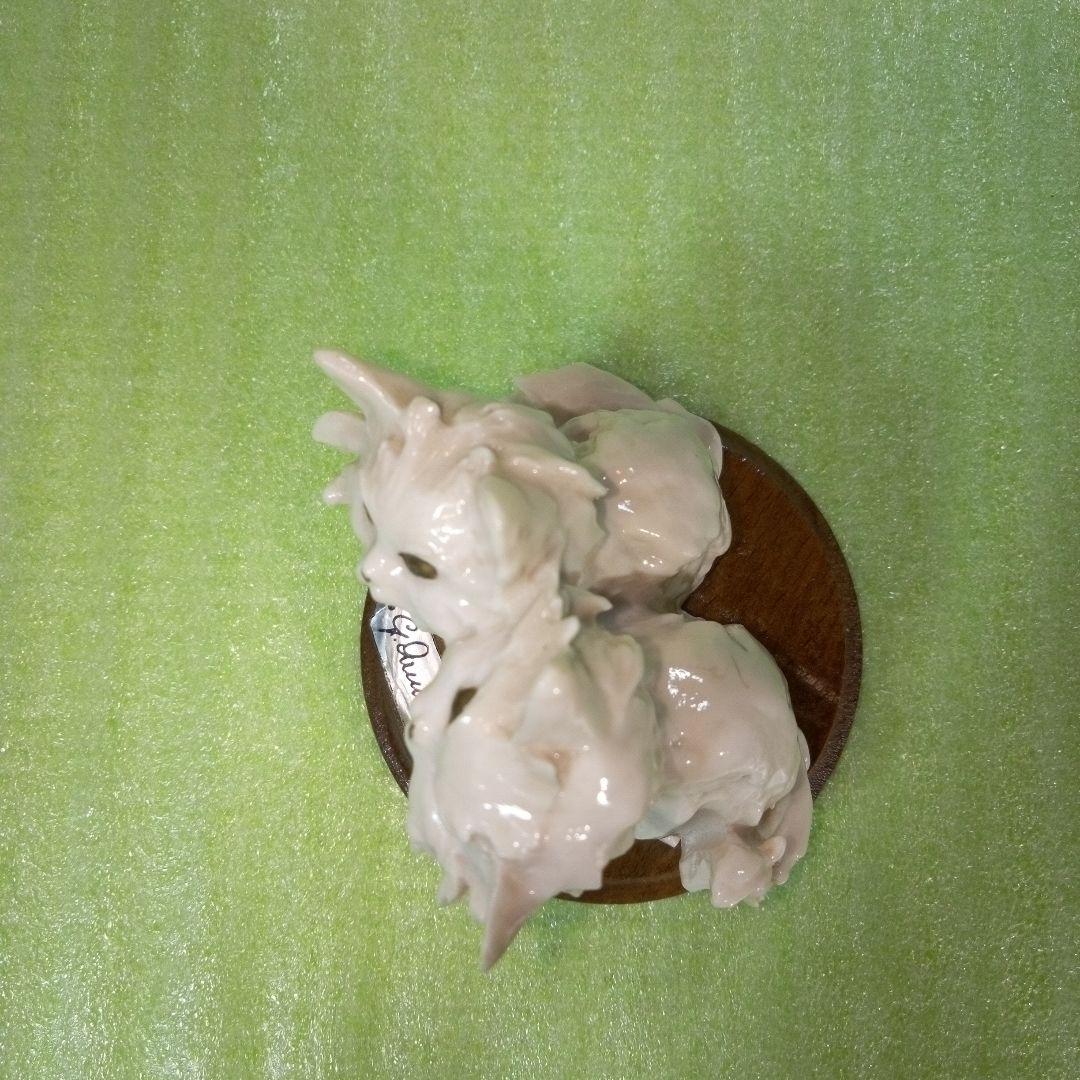 アンティークな猫の置物　仲良し　白猫　ペルシャ？　長毛種？　Whitecat