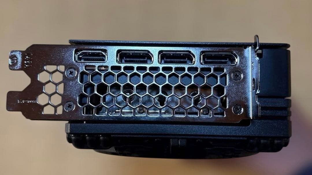 PALIT グラフィックボードGeForce RTX5070 12GB