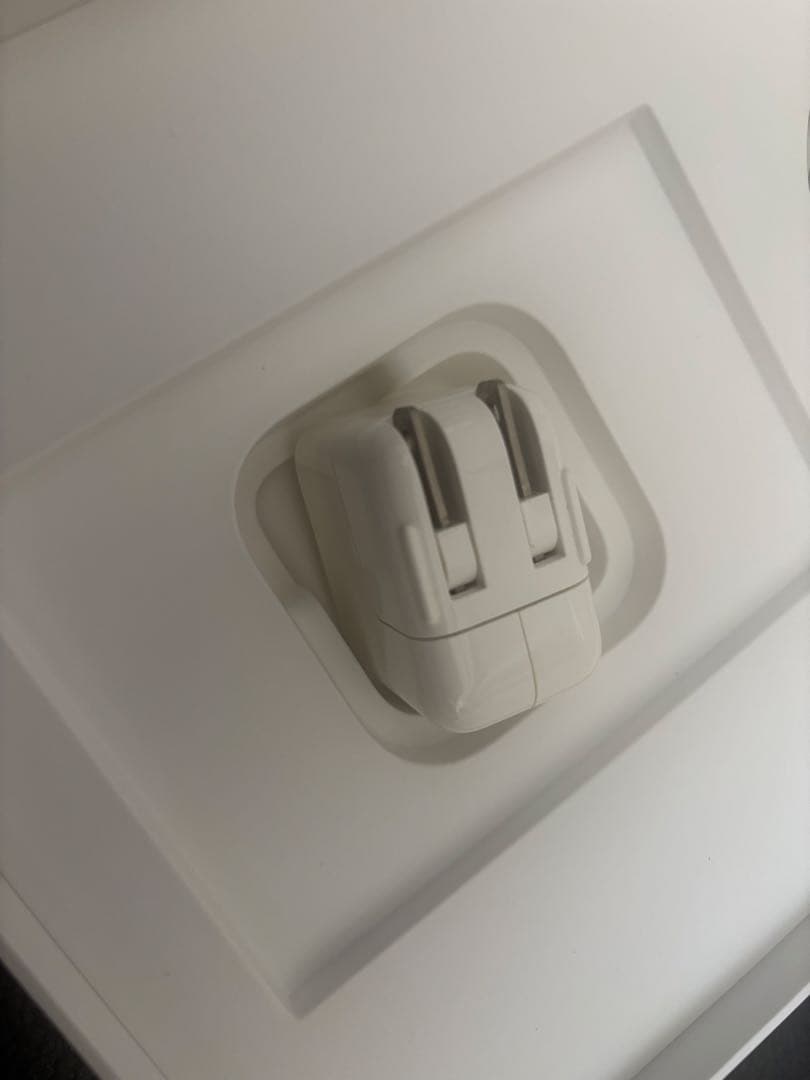 iPad 第7世代 10.2 インチ32GB WiFi シルバー箱入り