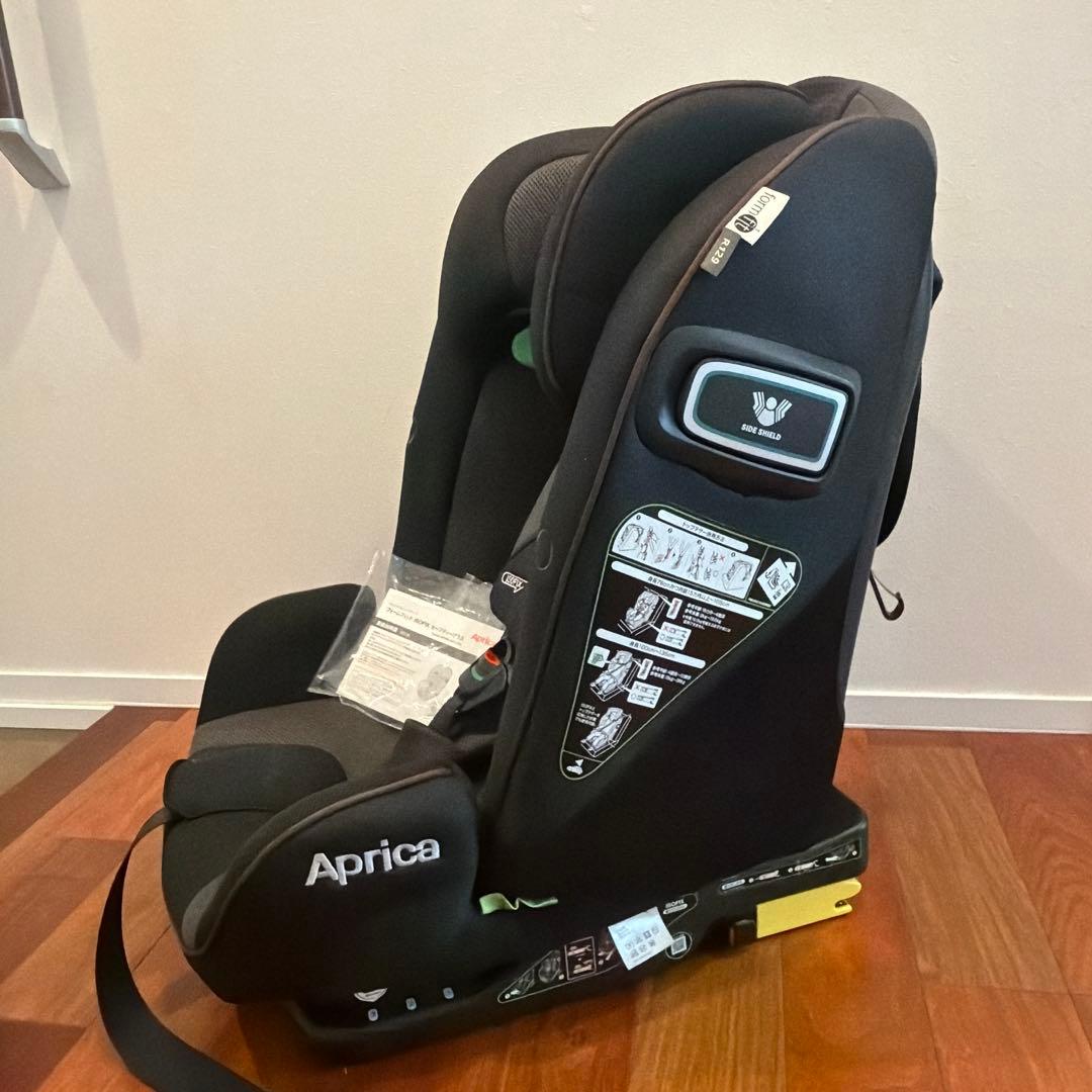 Aprica フォームフィット　ISOFIX セーフティプラス