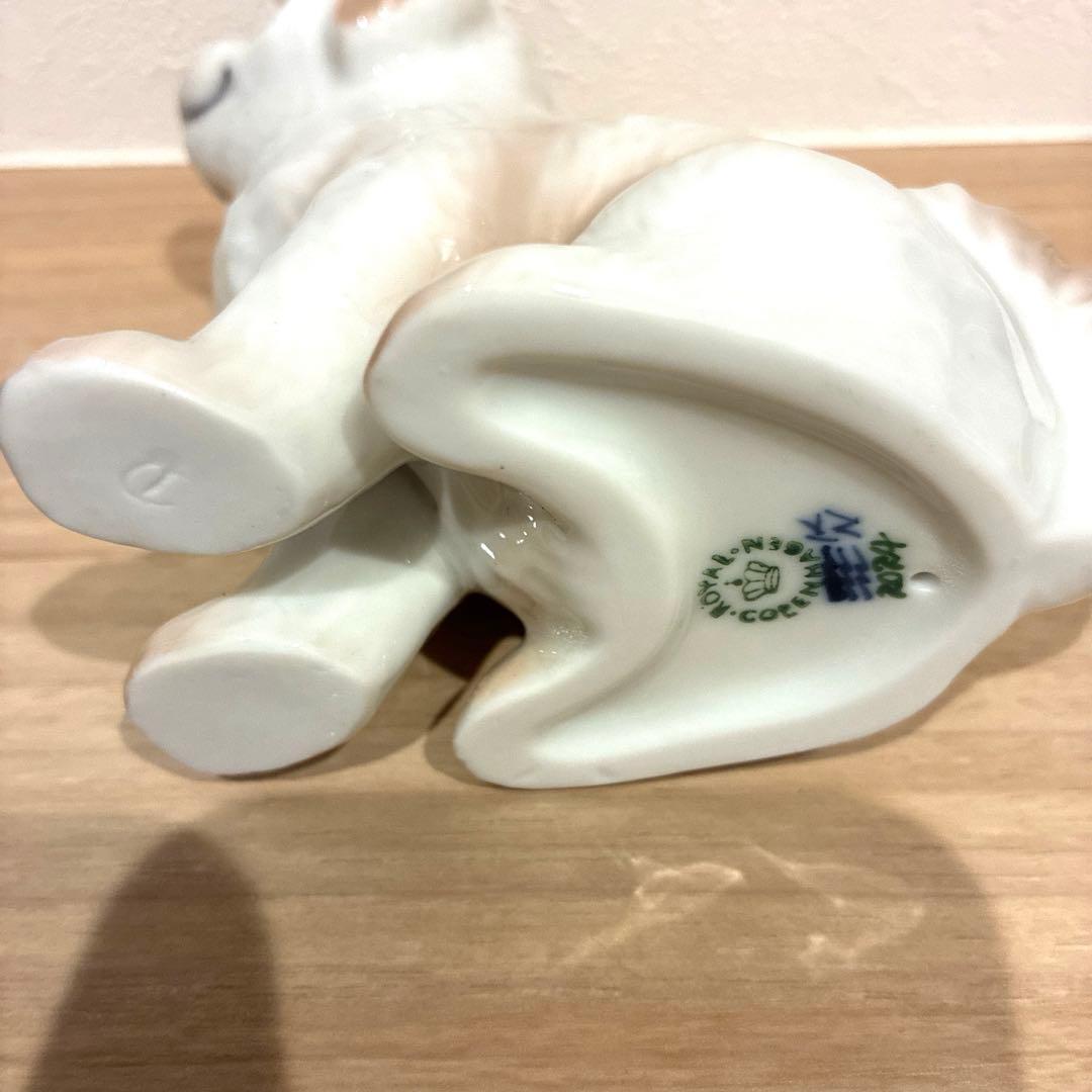   ロイヤルコペンハーゲン　イヤーフィギュリン　犬