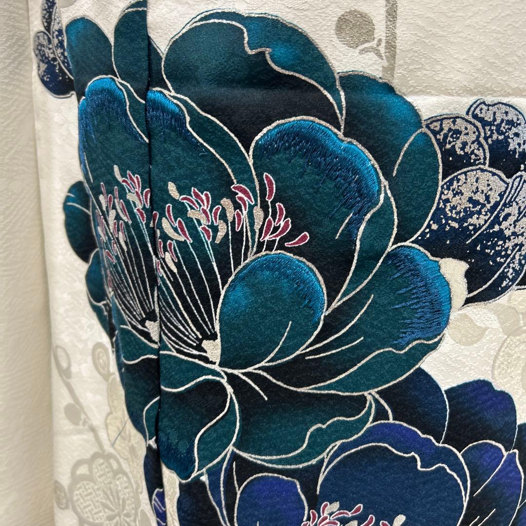 8/17迄　白地のクールな青緑色の梅の振袖フルセット