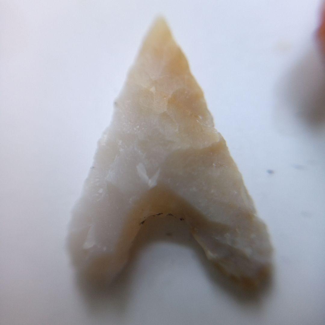 メノウ石鏃　カルセドニー　石器 模写