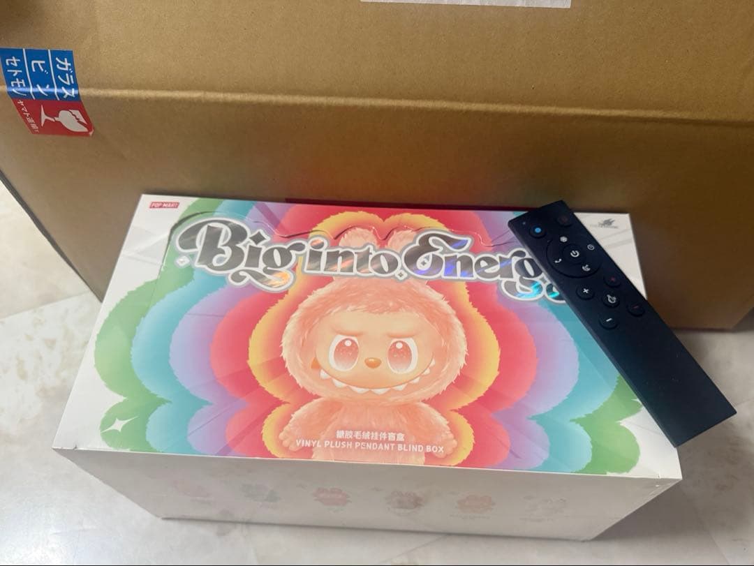 THE MONSTERS Big into Energy ラブブぬいぐるみ