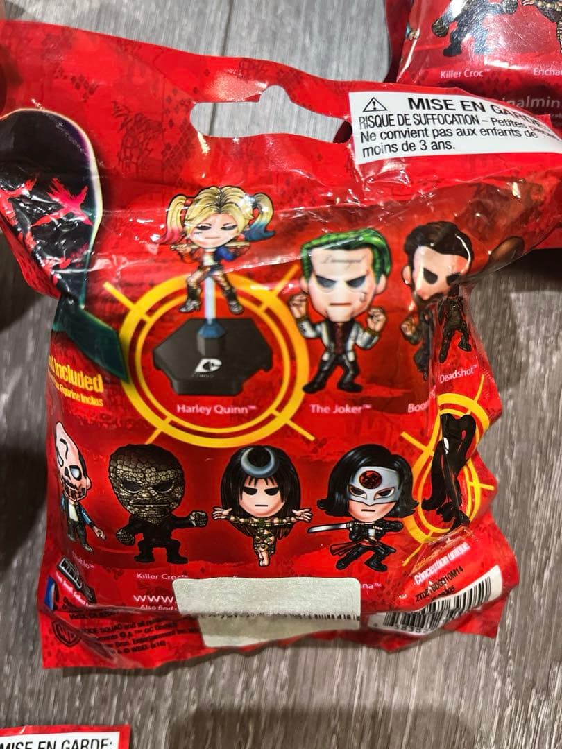 Suicide Squad スーサイドスクワッド　コレクタブルフィギュア 17個