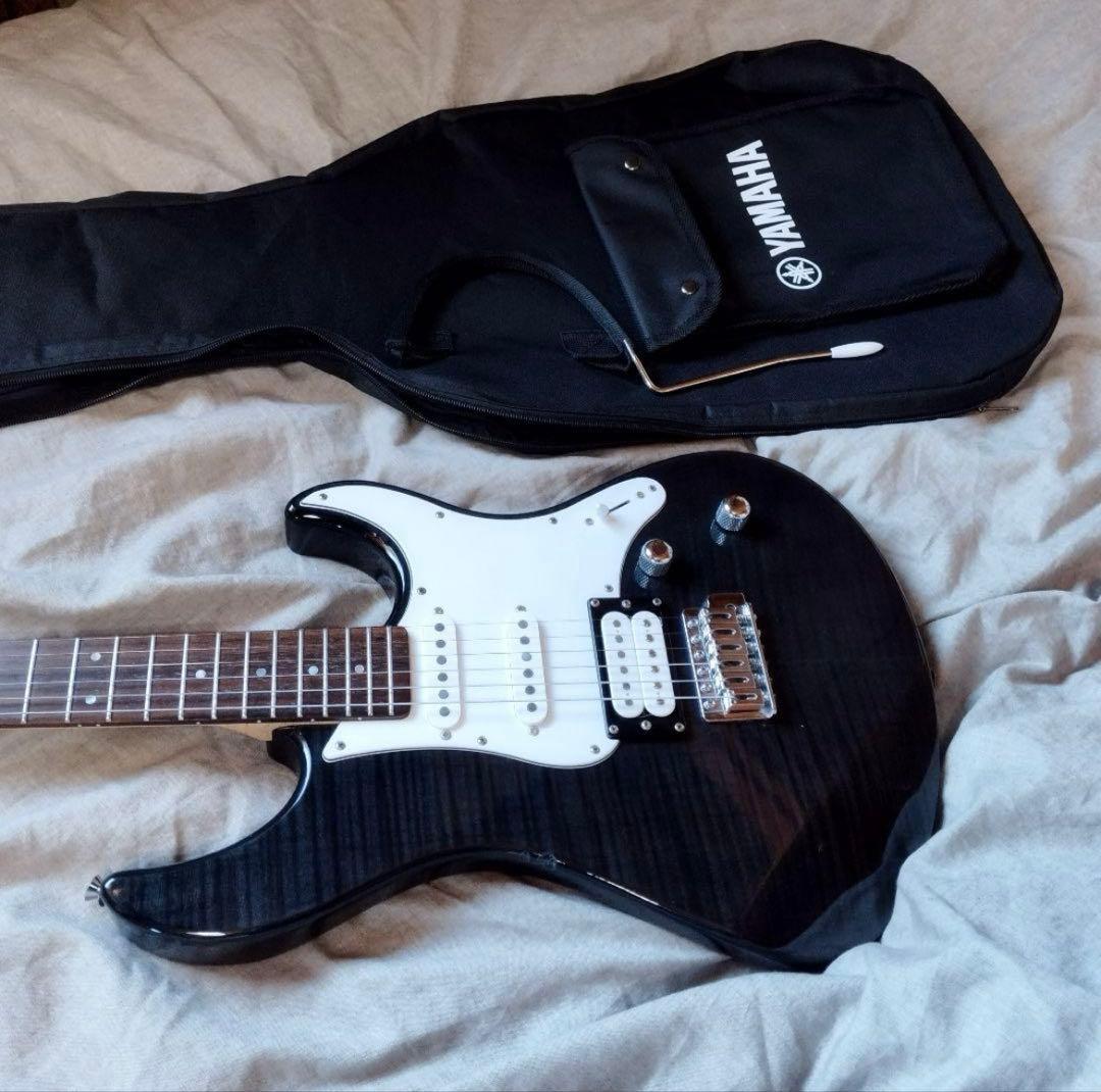 YAMAHA PACIFICA 212VFM ヤマハのパシフィカ、弾きやすいです