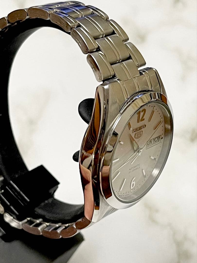 2013年11月製 セイコー5 デイデイト 21J