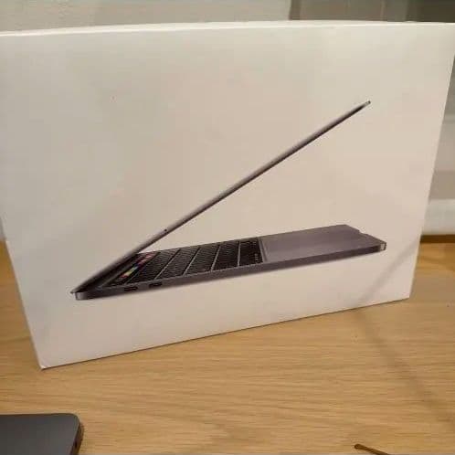 MacBook本体 MacBook Pro 2020 i5 16GB 1TB