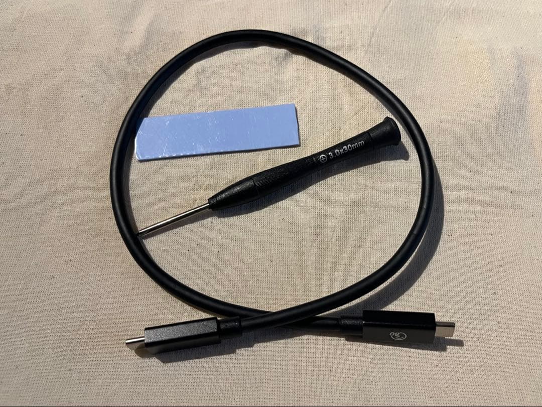 ORICO x50 80Gbps M.2 NVMe SSD 高速外付けケース②