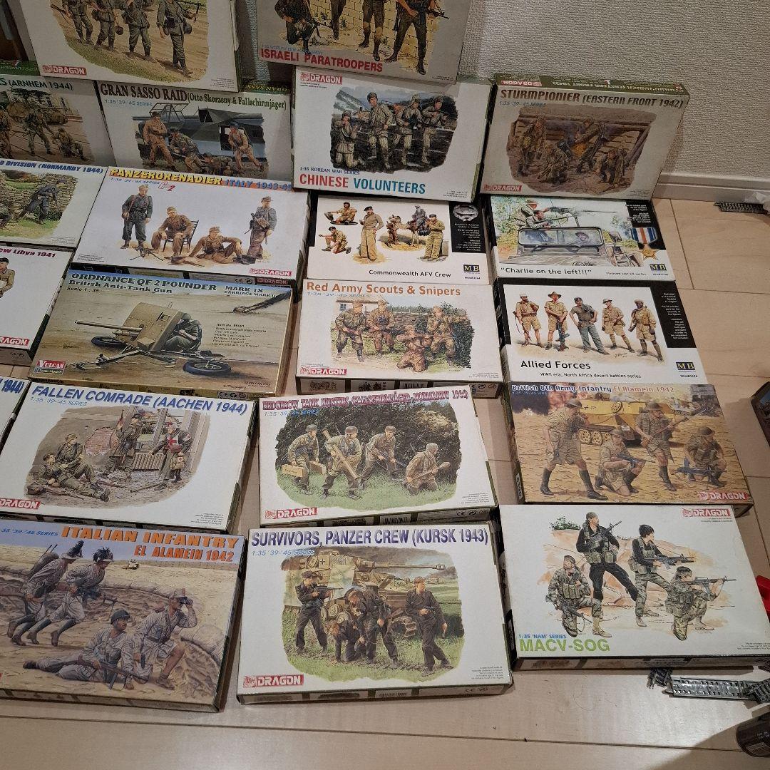 【モーモーさん】ミリタリーフィギュアセット 28点