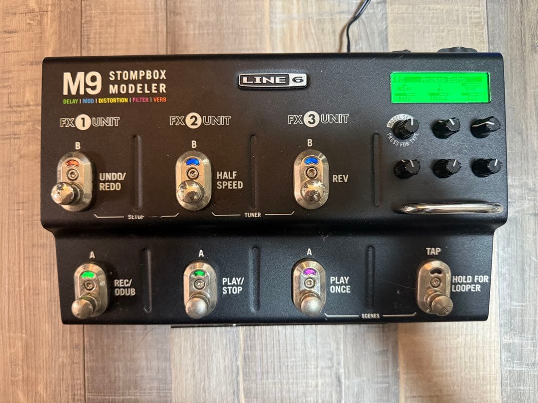 LINE 6 M9 Stompbox Modeler(ジャンク)