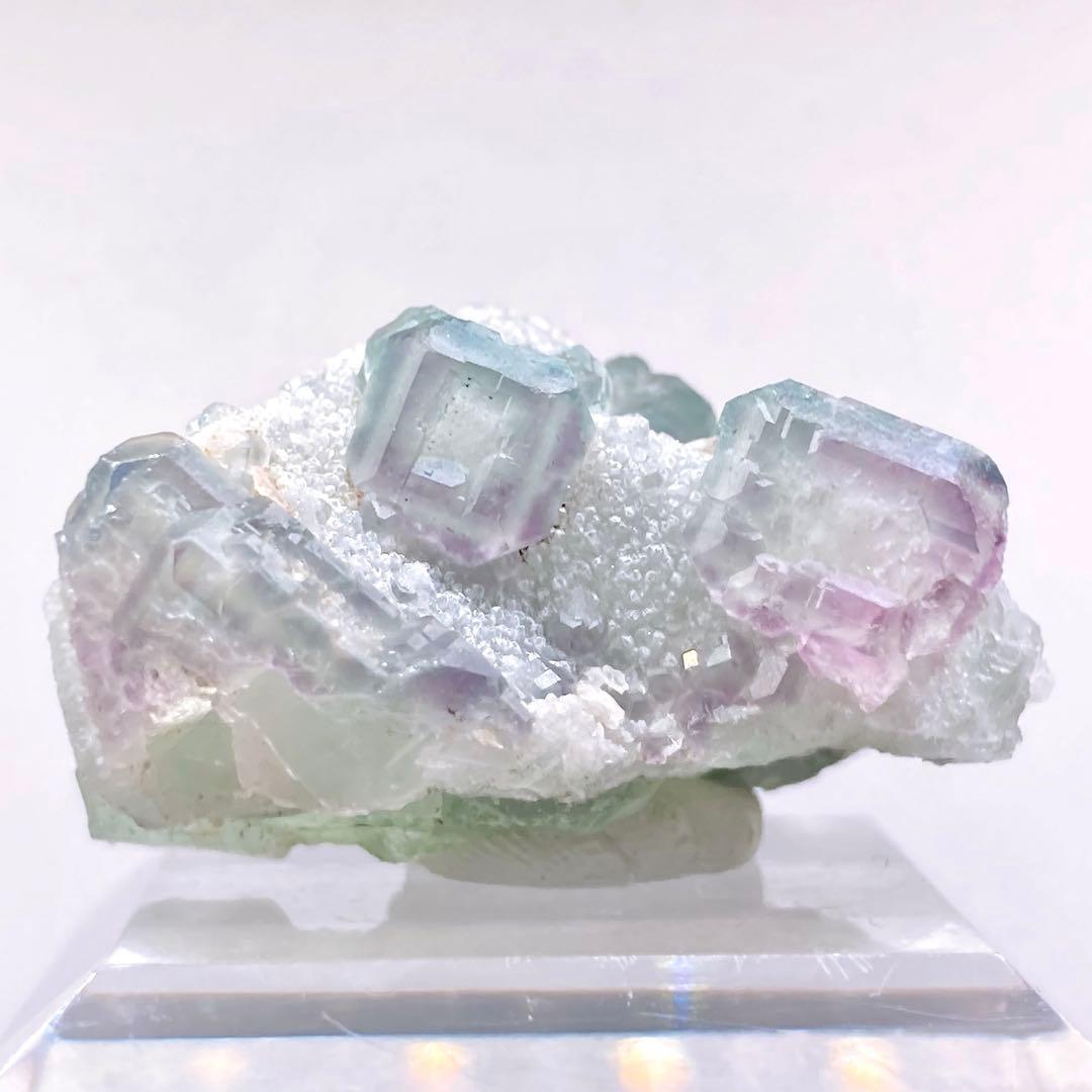 『永春』　フローライト　蛍石　原石　鉱物標本　天然石　162