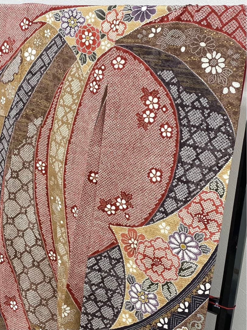 振袖 豪華 絞り染 金駒 金彩 ふくれ織紋意匠 身丈169cm パールトーン加工