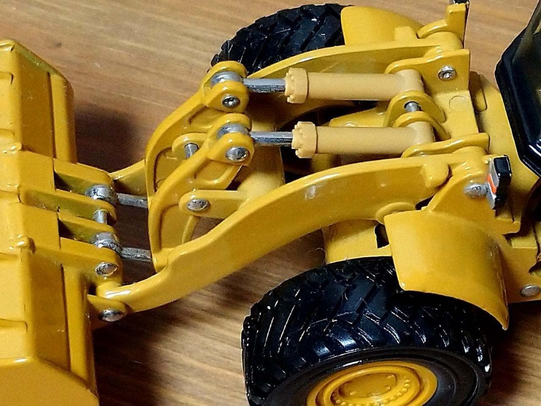 2台売り ノースコット CAT 「ホイールローダー 980G」＋「ブル D6H」