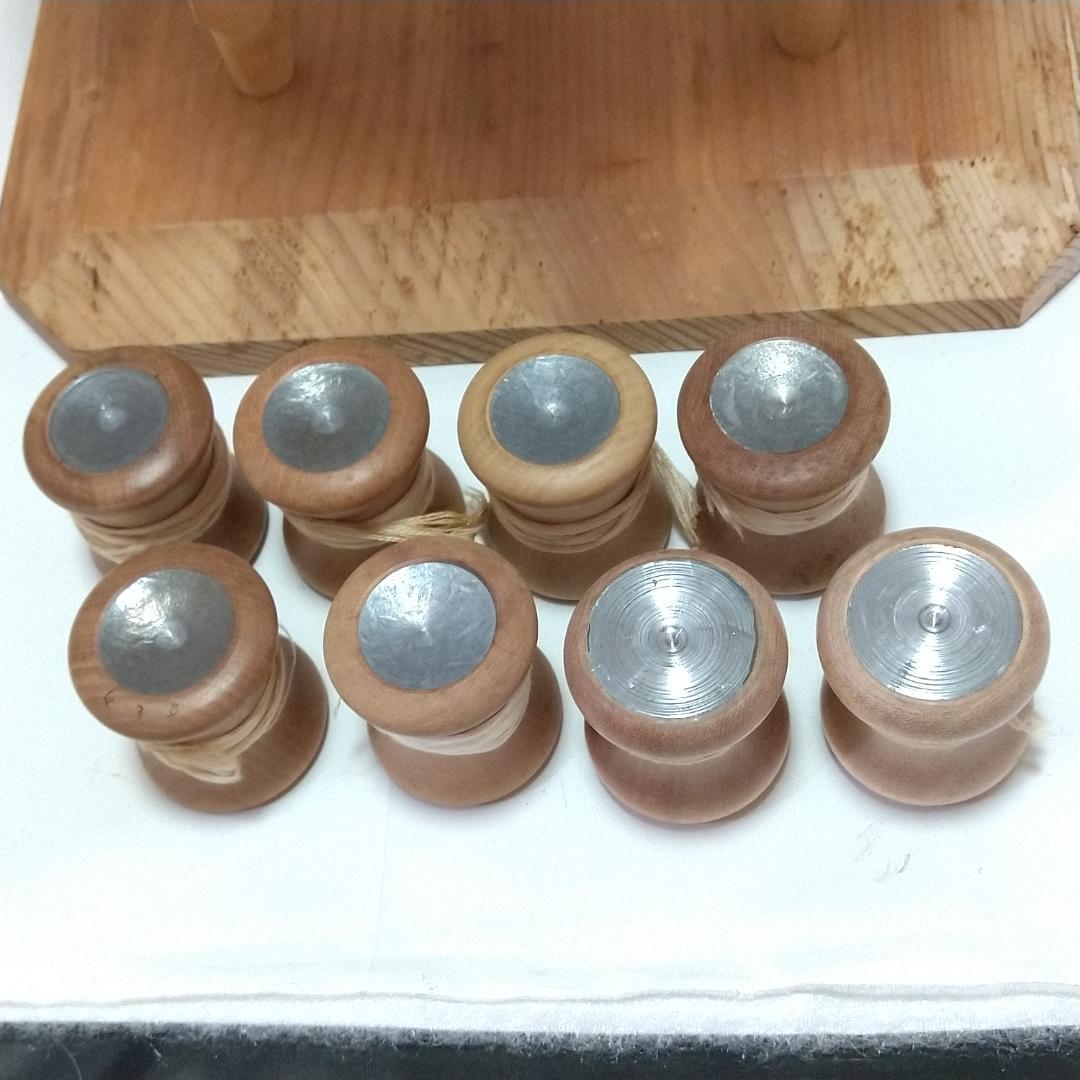 組紐 丸台と組玉８個　くみひも