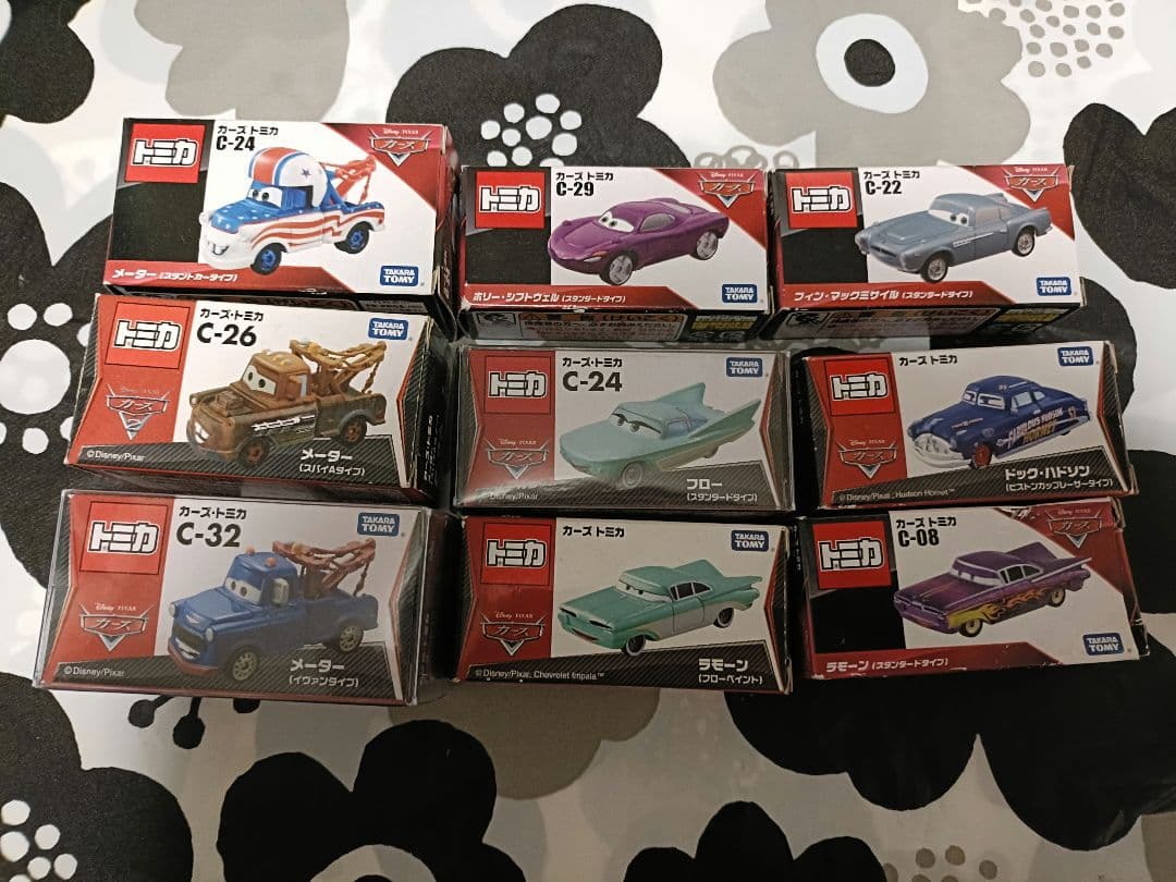 カーズ トミカ 廃盤品 ラモーン ドック メーター フロー ホリー フィン