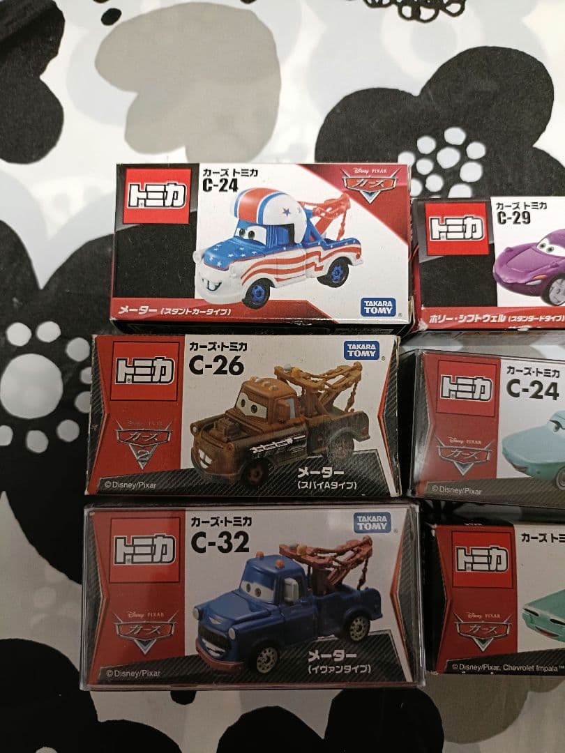 カーズ トミカ 廃盤品 ラモーン ドック メーター フロー ホリー フィン