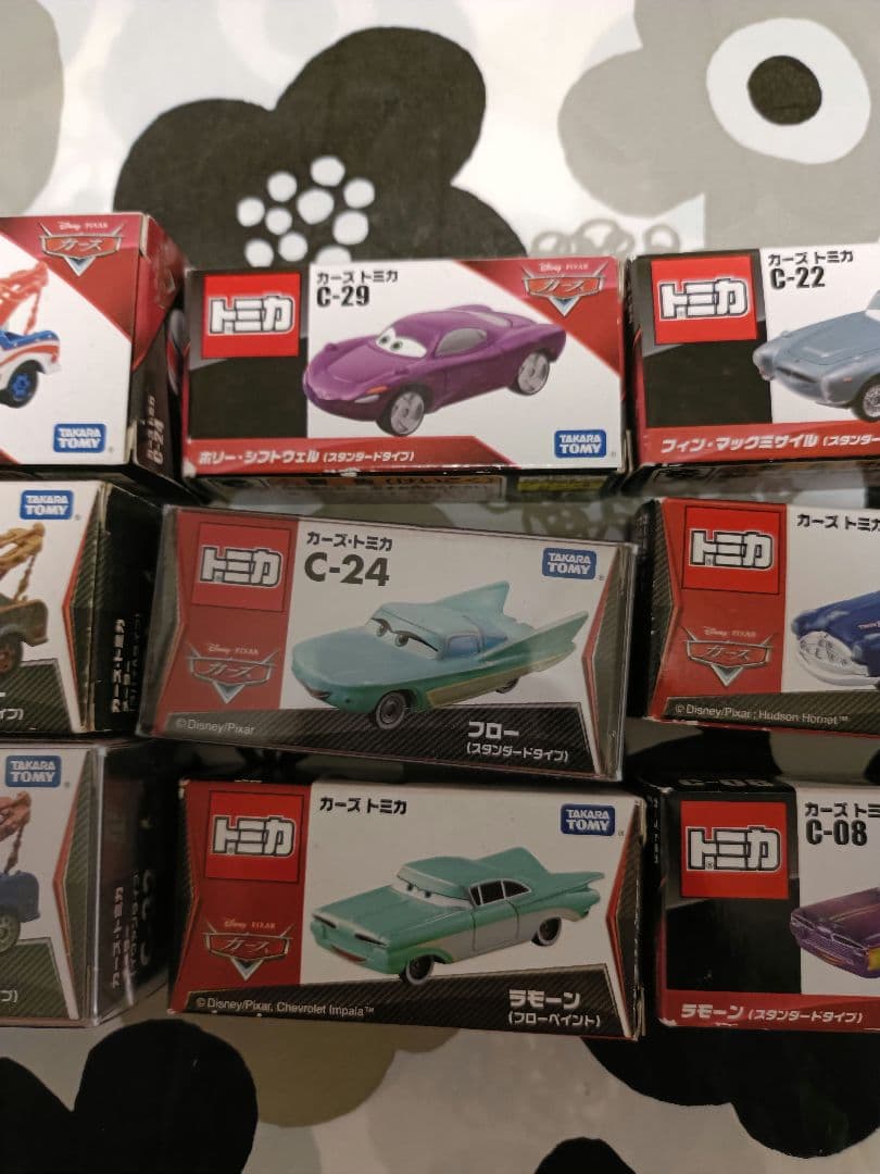 カーズ トミカ 廃盤品 ラモーン ドック メーター フロー ホリー フィン